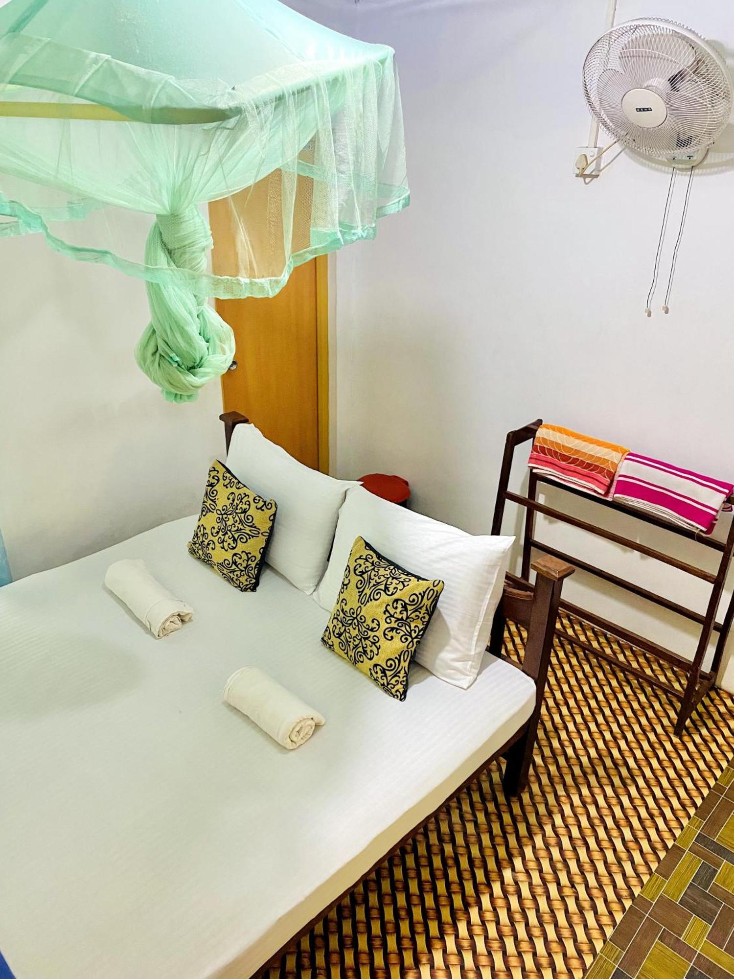 Sigiri Lakshan Home Stay Сігірія Екстер'єр фото